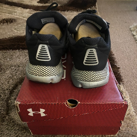 UA HOVR Infinite - Picture 3 of 4